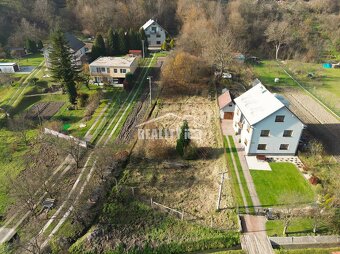 Exkluzívne na predaj slnečný stavebný pozemok 655 m2, Žilina - 2