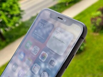 Apple iPhone 11 64GB Black, ako nový, komplet, záruka 12 mes - 2
