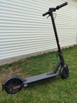 Xiaomi Mi electric scooter essential - 2