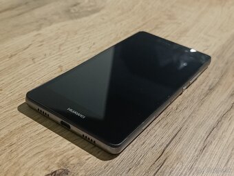 Huawei P8 Lite 2015 (ALE-L21) na náhradné diely/opravu - 2