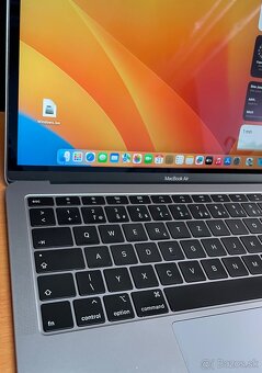Predám MacBook Air 13” 2019 - 2