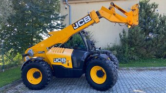 Nakladač JCB 541-70 - 2