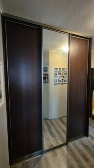 Vstavaná skriňa - 2