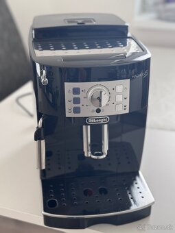 DeLonghi Magnifica S - 2
