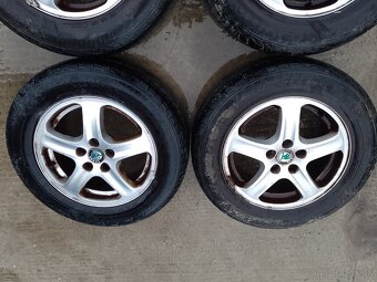 Predám obuté 15 " elektróny 5x100 - 2