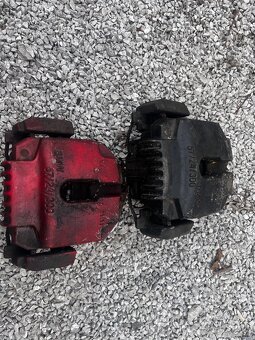 Brzdove strmene BMW E90 320D - 2