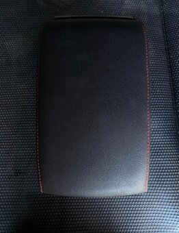 Lakťová opierka RS Škoda Octavia 3 - 2