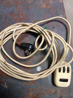 Tesla diaľkové - 2