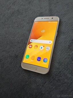 Samsung Galaxy A5 2017 gold - 2