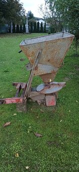 Rozmetadlo umeleho hnojiva - 2