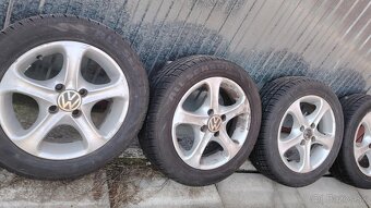 Celoročné pneu 185 55 R14 + VW disky - 2