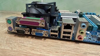 Gigabyte GA-G41MT-ES2L + Pentium Dual Core E5400, socket 775 - 2