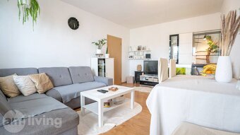 REZERVOVANÉ - TOP lokalita- 2i 46 m² + loggia - Nemšová - 2