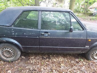 Rozpredám na náhradné diely golf mk1 cabrio - 2