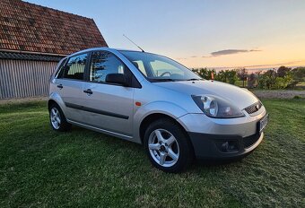 FORD FIESTA 1,4 - 2