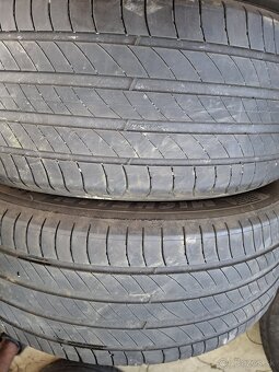 225/55R18 Michelin - 2