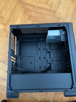 Predám PC skrinku Plechová PC skriňa - 2
