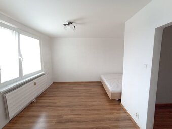 Garzónka s čiastočným zariadením, Boriny - 2
