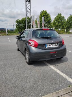 Peugeot 208 - 2