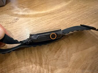 Apple Watch Ultra 2 49mm Black Titanium - 2