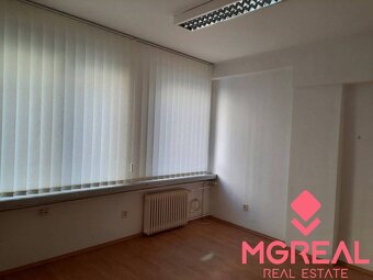 Prenájom kancelárií 21 m2 v centre Trnavy - 2