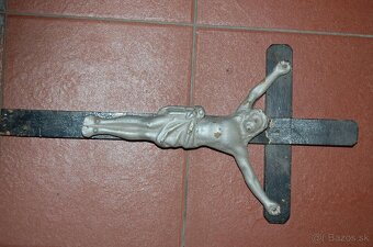 Starý liatinový kríž - 2