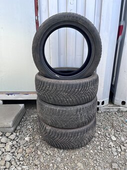 Zimne pneu Firestone 255/45 R20 - 2