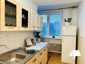 Prenájom 2 izbový byt Chrenová - top lokalita - 2