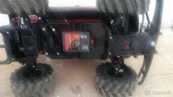 Autíčko na diaľkové ovládanie - 2