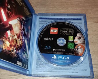 LEGO Star Wars The Force Awakens PS4 - 2