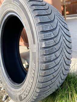 Hankook 205/55 R16 zimne - 2