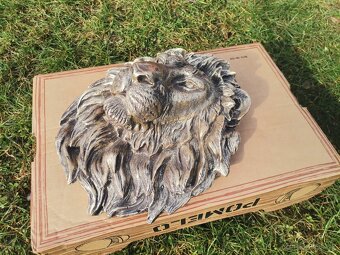 Veľký reliéf - nástenná socha Leva - 2