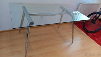 Jedálenský stôl - 2