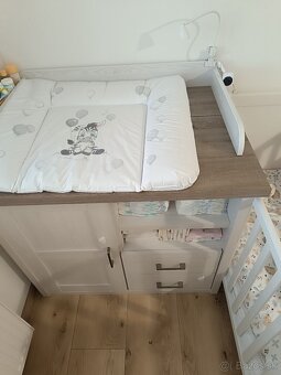 Prebaľovacia komoda - 2