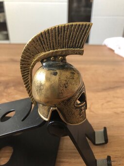 Helmicka miniatúra 3000 rokov doba bronzová - 2