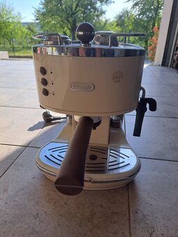 Pákový kávovar DeLonghi - 2
