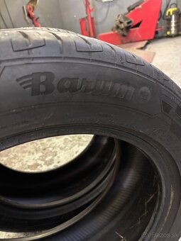 Na predaj 225/55R17 - 2