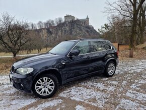 BMW X5 E70 M-paket 3.0 2013 180kw - výměna Piaggio Vespa GTS - 2