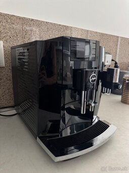 Kávovar JURA E8 Piano Black - 2