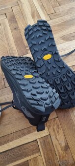 Altra Lone Peak 9+ - 2