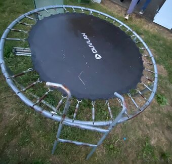 Trampolína - 2