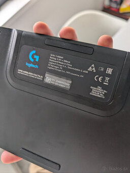 Logitech g915 bezdrotova herna klavesnica - 2