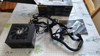 Bitfenix Formula 550w Gold - 2