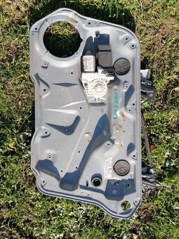 Volkswagen golf IV - sťahovačka - 2