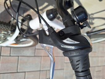 Dievčenský bicykel - 2