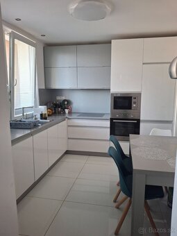 Prenájom 2-izbového bytu v Leviciach - 2