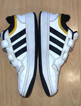 Kozene Adidas botasky vel. 35 - 2