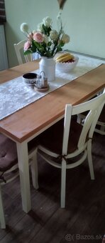 Jedálenský stôl a stoličky - 2