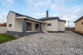 BOSEN | Moderný rodinný dom 147 m2 s veľkou záhradou, garáž, - 2