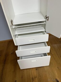 Skriňa pre dieťa + posteľ - 2